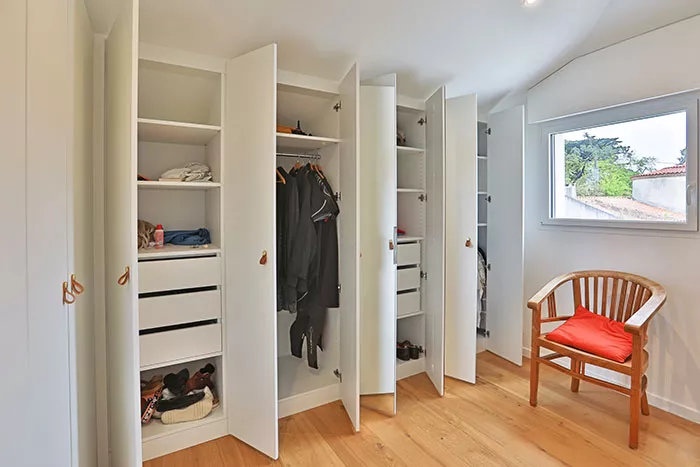 pose de dressing sur Quimper-Aménagement intérieur